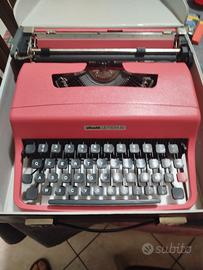 macchina per scrivere Olivetti 
