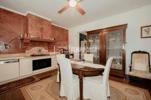 VILLA CON PISCINA E TERRENO