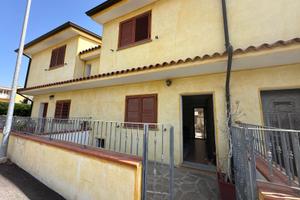 Villetta a schiera su due livelli - Centro Orosei