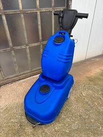 Lavasciuga pavimenti a batteria DISPONIBILE