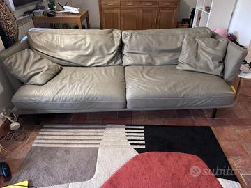 Divano in pelle poltrone e sofa