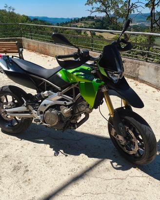 Aprilia Dorsoduro 750 (2010) 