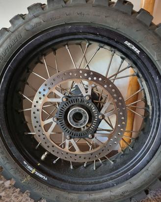 coppia di cerchi completi KTM adventure