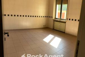 PARMA - CROCETTA - UFFICIO CON AMPIE VE