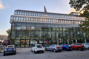 Locale di 140 mq uso ufficio al centro Galassia