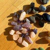 Diversi minerali da collezione