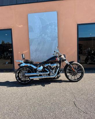 Harley-Davidson Breakout 117 (2023 - 24)