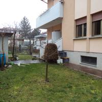 Tricamere ristrutturato col giardino a Udine