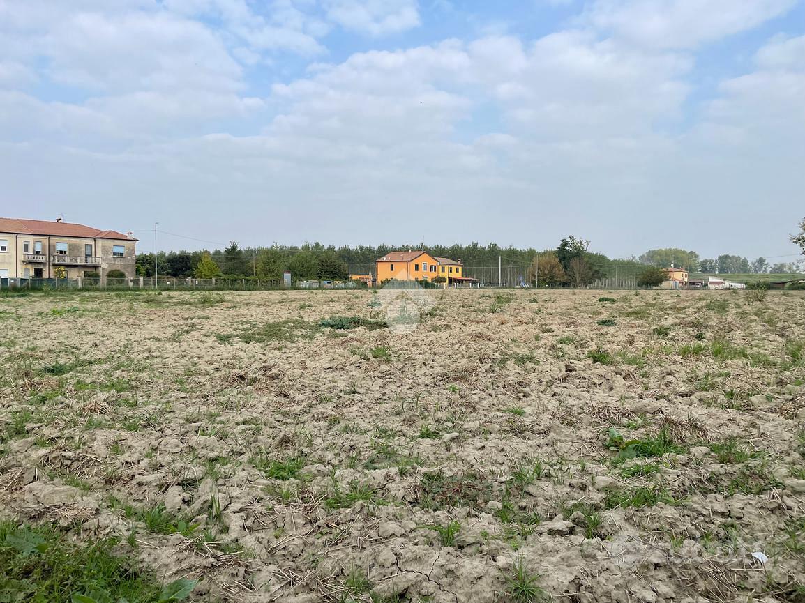TERRENO A FERRARA - Vista 3