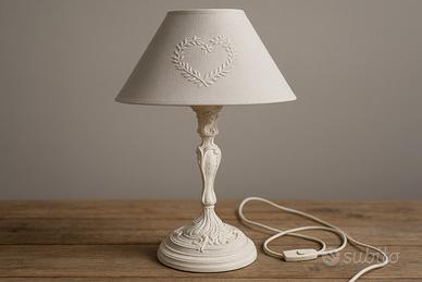 Splendida lampada da tavolo in stile vintage