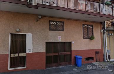 Capannone / Fondo a Gravina di Catania