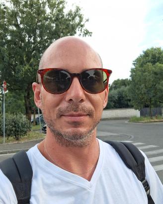 Autista pat. CE + CQC abile con gru su autocarro