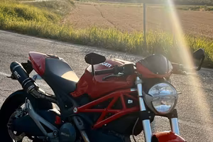 Ducati Monster 696 A2