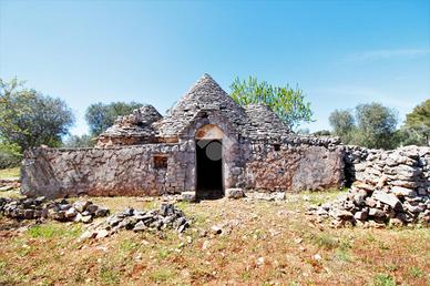 CASA DI CORTE A CEGLIE MESSAPICA