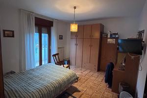 Immobile trifamigliare