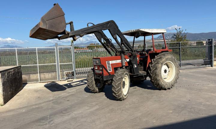 FIAT AGRIFULL 65 DOPPIA TRAZIONE CON PALA ANTERIOR