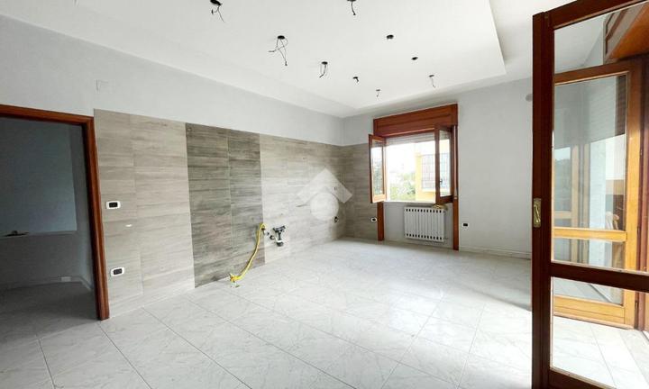 4 LOCALI A SANT'ANASTASIA