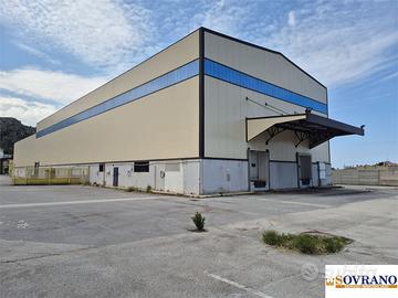 CAPACI: CAPANNONE CAT. D/7 MQ 2.250