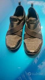 Scarpe skechers nere 