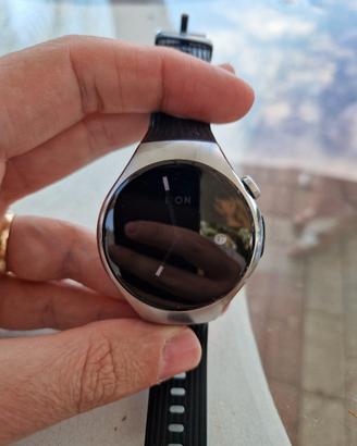 Huawei watch 5 42mm con diversi cinturini 