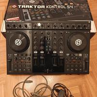 Traktor Kontrol S4 MKI Native Instruments