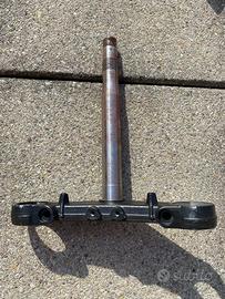 Piastra forcella inferiore Yamaha MT03 06-14