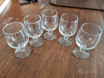5 bicchierini a calice per Cognac