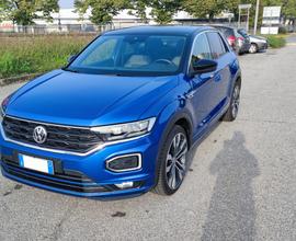 VOLKSWAGEN T-Roc DSG R-LINE