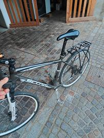 bicicletta da cicloturismo Scott