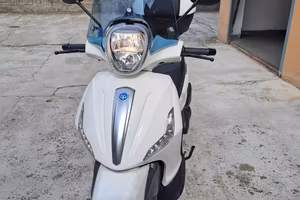 Piaggio Beverly 350 ST