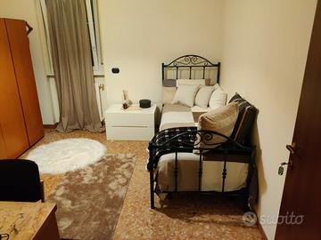 Stanza singola in Appartamento signorile Campus