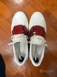 Valentino Garavani open 43