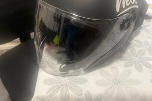 Casco moto : scooter con occhialini integrati -