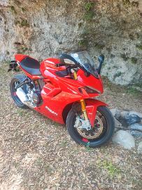 Ducati Supersport 950 s