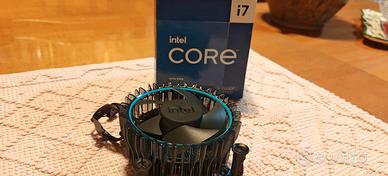 Dissipatore Intel LGA 1700  + Scatola I7 13700F