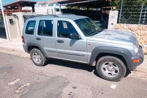 Jeep Cherokee kj 2.5 crd
