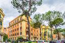 3-locali-a-roma