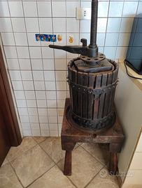 Torchio in legno per miele