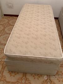 Letto singolo con materasso e rete
