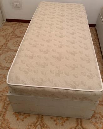 Letto singolo con materasso e rete