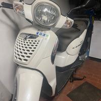 Aprilia Scarabeo 200 ie