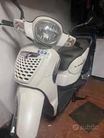 Aprilia Scarabeo 200 ie