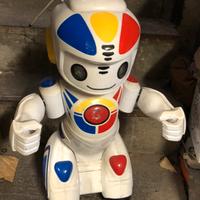 Emilio robot