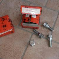 Dadi bulloni ruota Alfa Romeo 33 164 Fiat coupé 