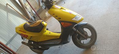 scooter Aprilia SR 