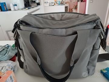 borsa e fasciatoio inglesina