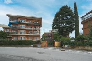 QUADRILOCALE CON TERRAZZO E POSTO AUTO CASSIA -DU