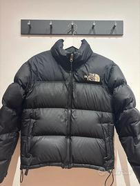 The North Face 1996 Retro Nupset Jacke in Schwarz