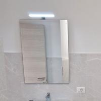 Specchio con luce led