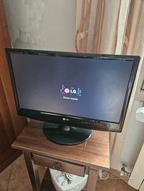 Monitor TV LG 22"